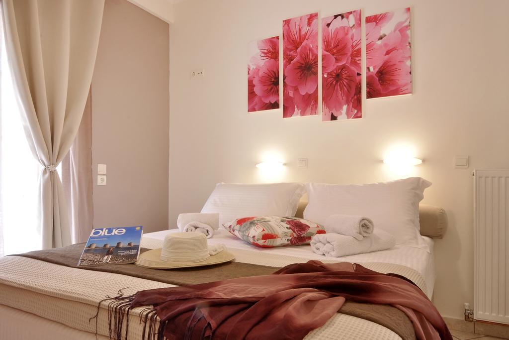 Rolandos Apartments Agios Gordios  Buitenkant foto